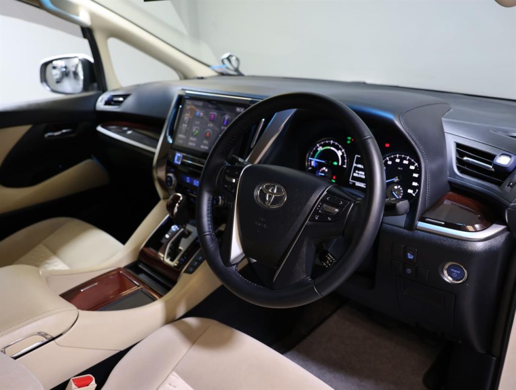 2016 Toyota Alphard