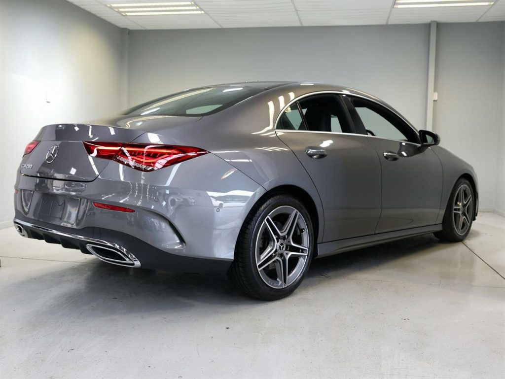 2022 Mercedes-Benz CLA 200