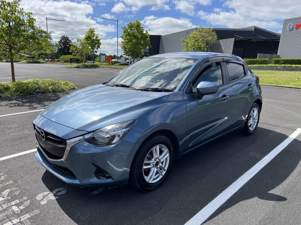 2015 Mazda Demio
