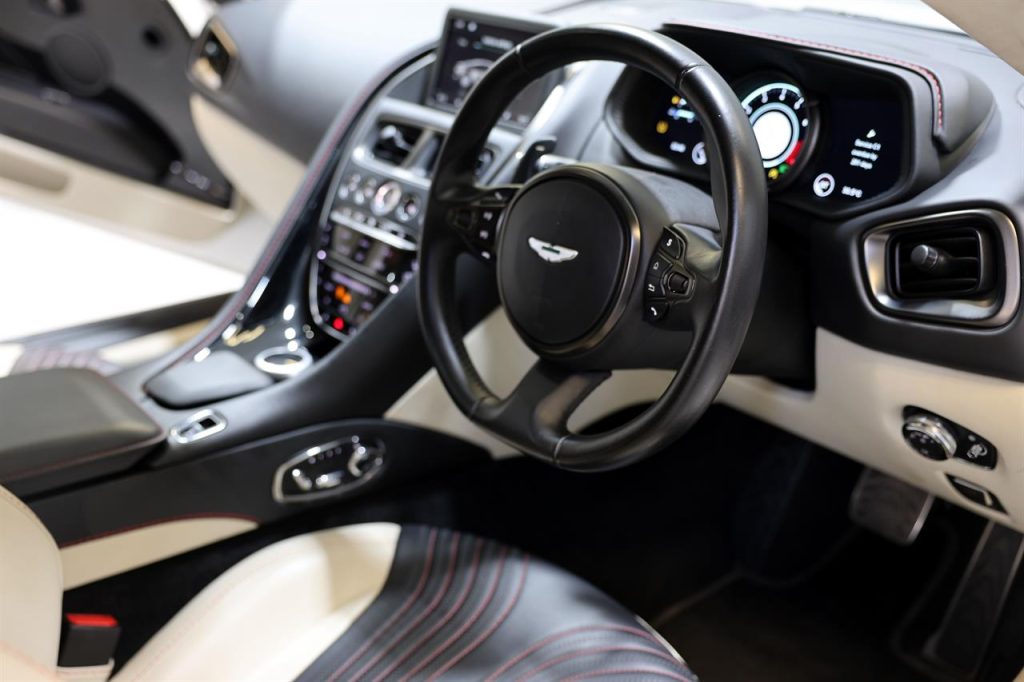 2018 ASTON MARTIN DB11