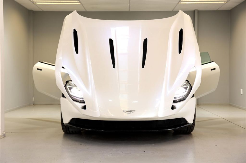 2018 ASTON MARTIN DB11