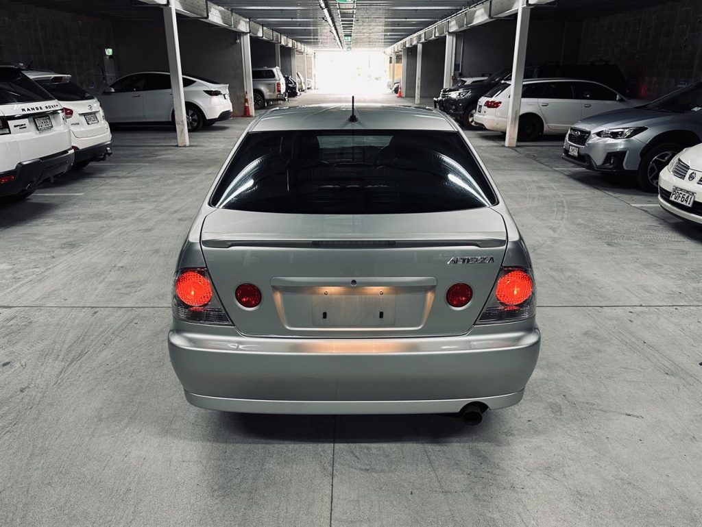 2002 Toyota Altezza