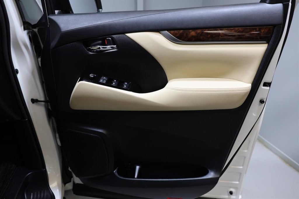 2019 Toyota Vellfire